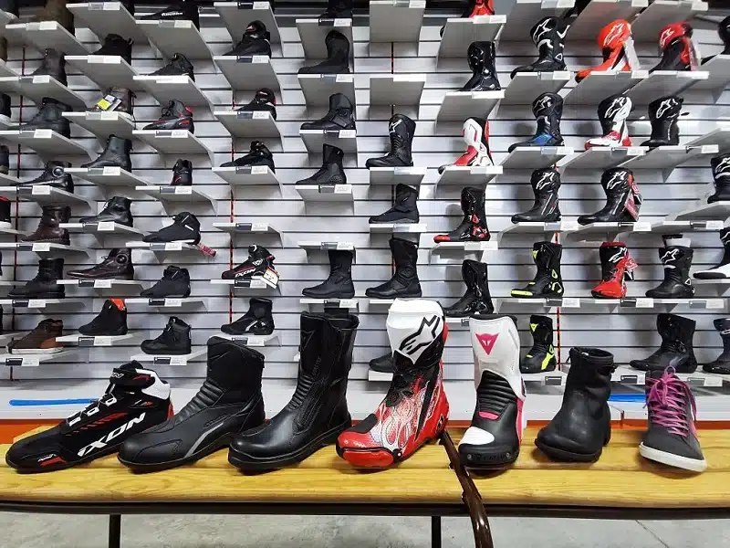 Comment acheter des chaussures de moto ?